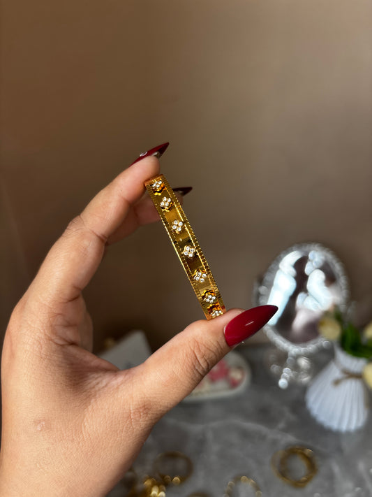 Small wrist stone kada