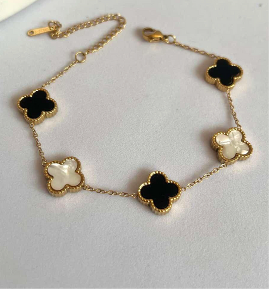 Clover bracelet
