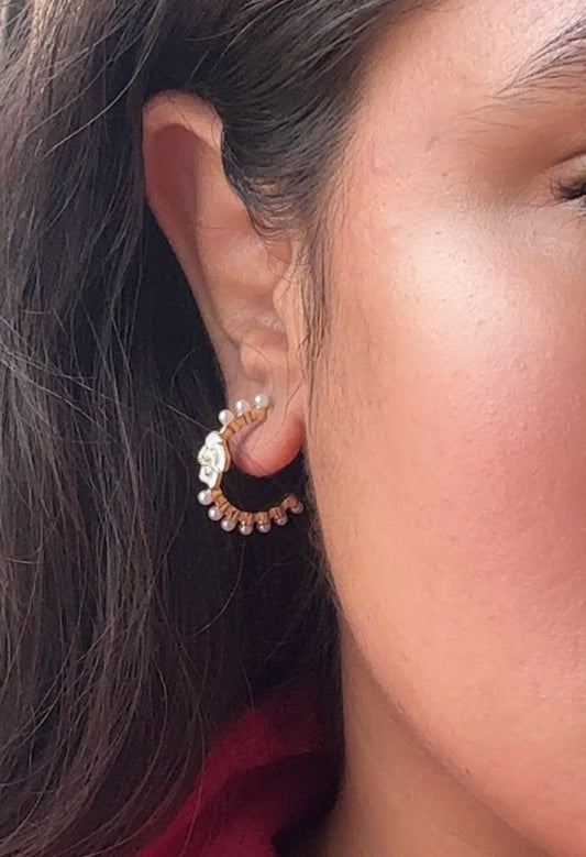 Floral Pearl Embrace