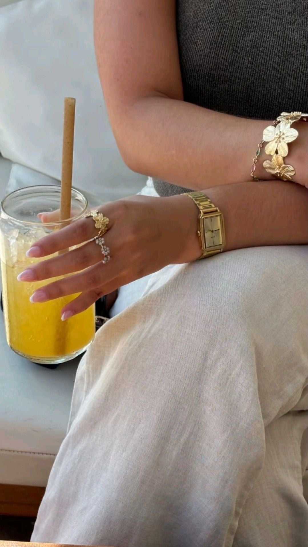 Flower cuff