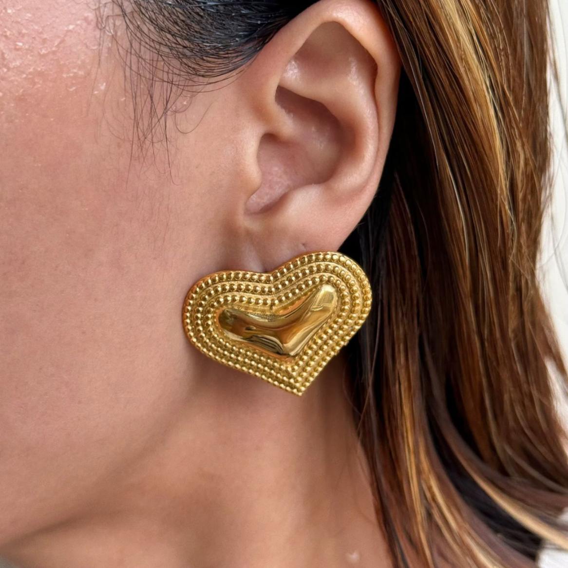 Heart studs