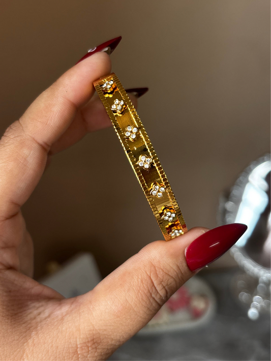 Small wrist stone kada