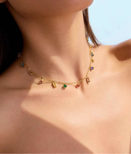 Multicolour neck piece