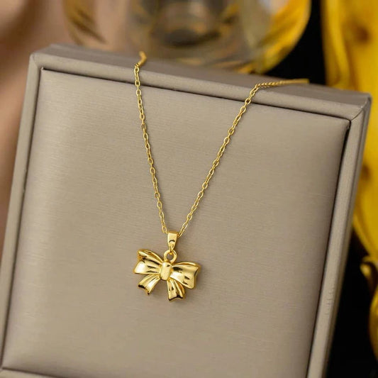 Sleek Bow Charm