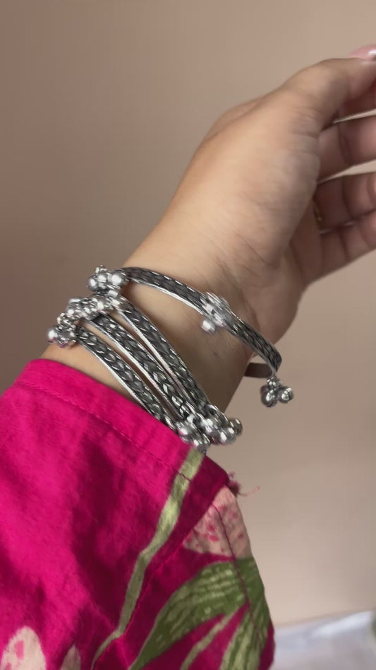 Oxidised ghungroo chudiyaan